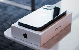 Теперь Apple может обновлять iPhone прямо в коробках