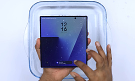 Складные смартфоны Samsung скоро смогут «лечить» себя сами