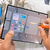Galaxy Z Fold8 прошёл тест на прочность песком, лезвием и фирменным испытанием на изгиб