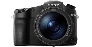 Sony анонсировала камеру Cybershot RX10 III