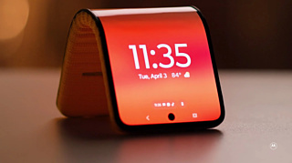Motorola представила концепт гибкого смартфона-браслета