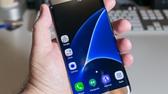 Слух: Samsung выпустит гибкий смартфон Galaxy X с 4К-дисплеем