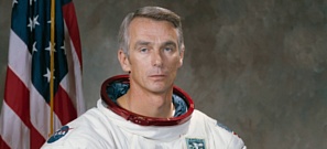 Умер астронавт Юджин Сернан, побывавший на Луне последним
