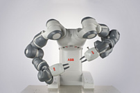 На новом заводе за $150 млн роботы будут собирать роботов