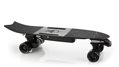 Riptide R1 Black — электрический скейтборд для любителей карвинга