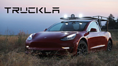 Ютюберша превратила свою Tesla Model 3 в пикап