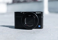 Sony представила новую камеру RX100 VII