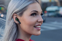 Razer представила беспроводные наушники Hammerhead True Wireless за $100