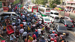 В Индии тестируют светофоры, которые не переключают красный, пока водители сигналят