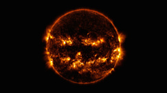 НАСА показало необычное фото темного Солнца
