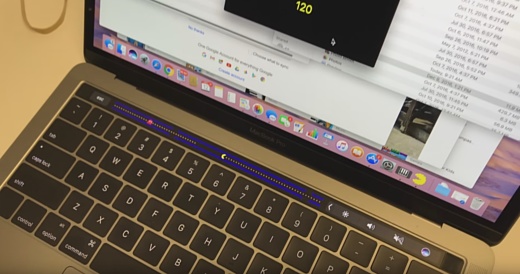 На тачбаре новых MacBook Pro запустили Pac-Man и Lemmings