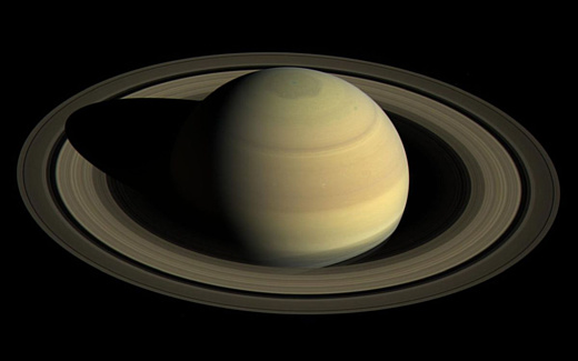 Вокруг Сатурна обнаружили еще 20 естественных спутников
