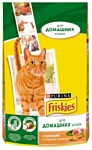 Friskies Для домашних кошек с курицей и садовой зеленью (2 кг)