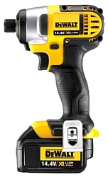 DeWALT DCF835L2