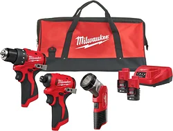 Дрель-шуруповерт Milwaukee M12 BLPP3A-202B 4933499694 (шуруповерт, винтоверт, фонарь, 2 АКБ, сумка)