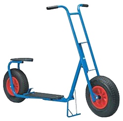 Berg Large Scooter (173254)