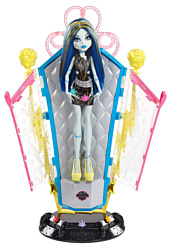 Monster High Freaky Fusion Recharge Chamber Frankie Stein BJR46