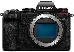 Беззеркальный фотоаппарат Panasonic Lumix S DC-S5 Body