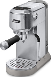 Рожковая кофеварка DeLonghi EC890.M