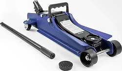 Домкрат БелАК BAK.30155 2.5т (кейс) Домкрат БелАК BAK.30155 2.5т (кейс)