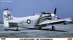 Hasegawa Бомбардировщик A-1H Skyraider "USS Ticonderoga" 2 kits