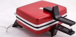 Вафельница Dezal 301.7 (красный)