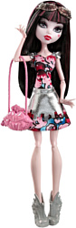 Monster High Дракулаура (CHW55)