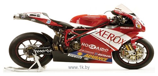 Фотографии Italeri 4637 Ducati 999 W.C.Superbike 06 Bayliss