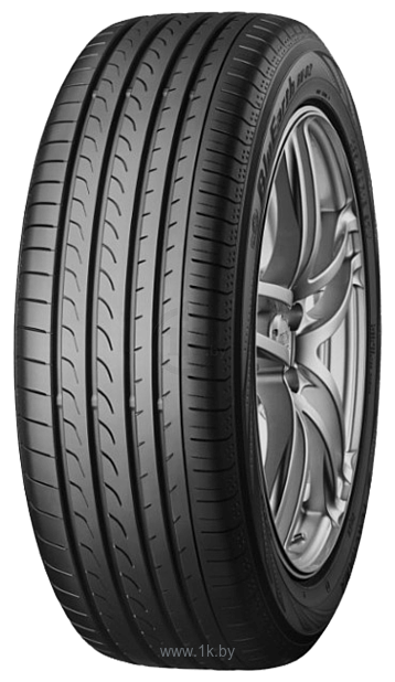 Фотографии Yokohama BluEarth RV-02 235/55 R17 103W