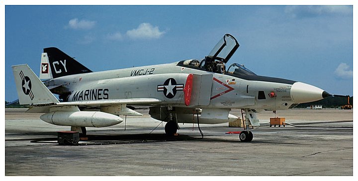 Фотографии Hasegawa Истребитель-разведчик RF-4B Phantom II VMCJ-2