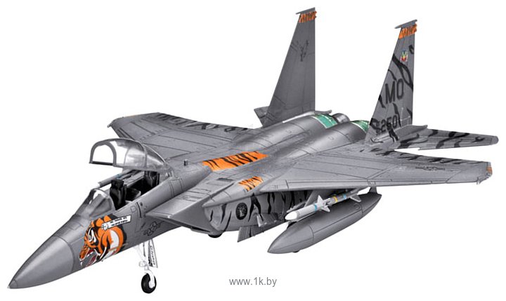 Фотографии Revell 03996 Истребитель-бомбардировщик F-15 E Strike Eagle