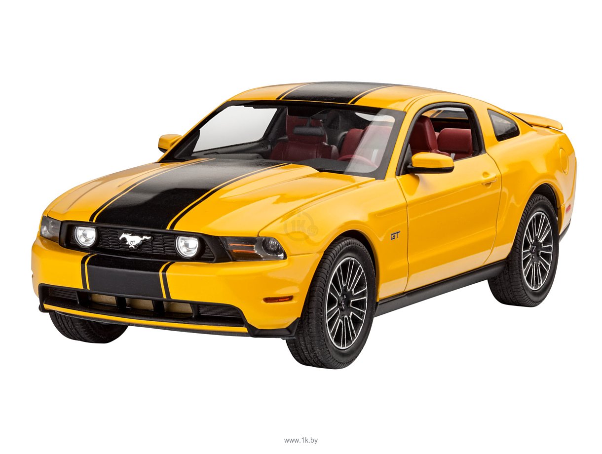 Фотографии Revell 07046 Автомобиль Ford Mustang GT