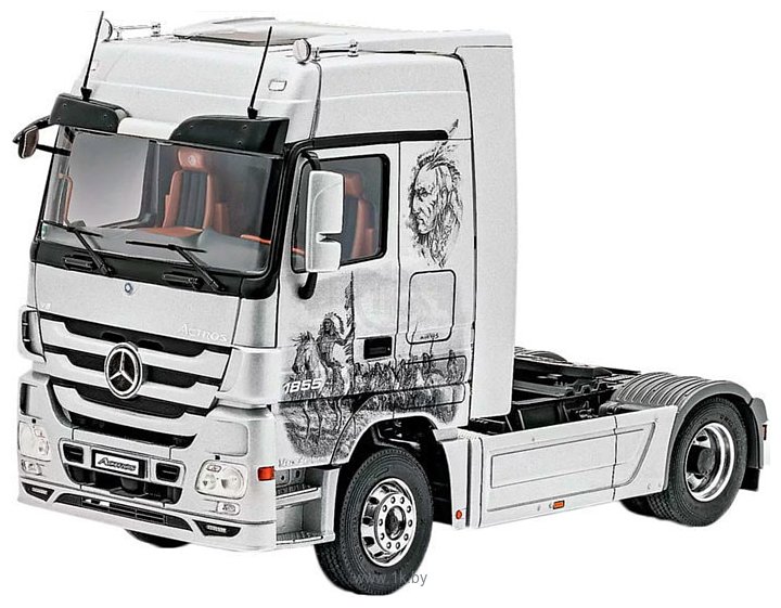 Фотографии Revell Mercedes-Benz Actros MP 3