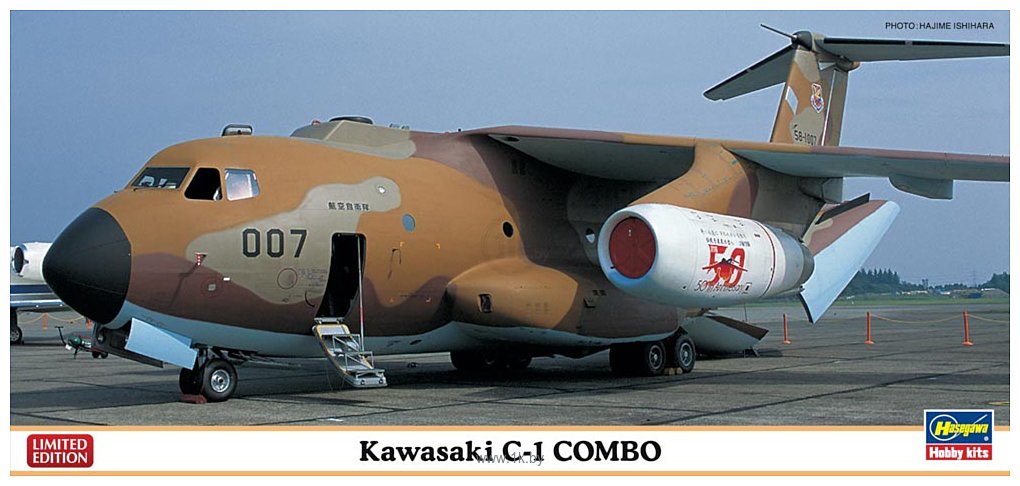 Фотографии Hasegawa Военно-транспортный самолет Kawasaki C-1 Combo (2 kits)