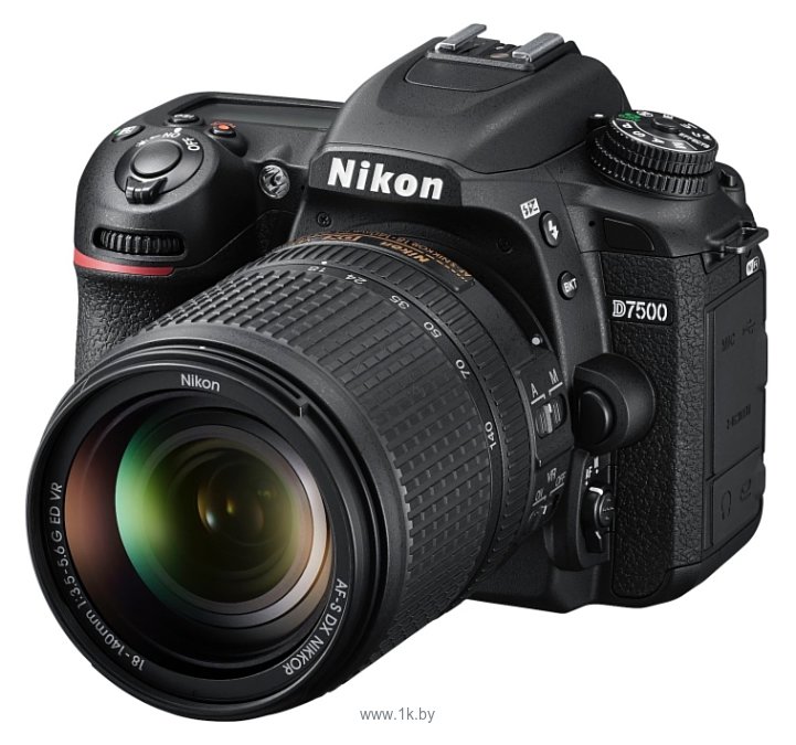 Фотографии Nikon D7500 Kit