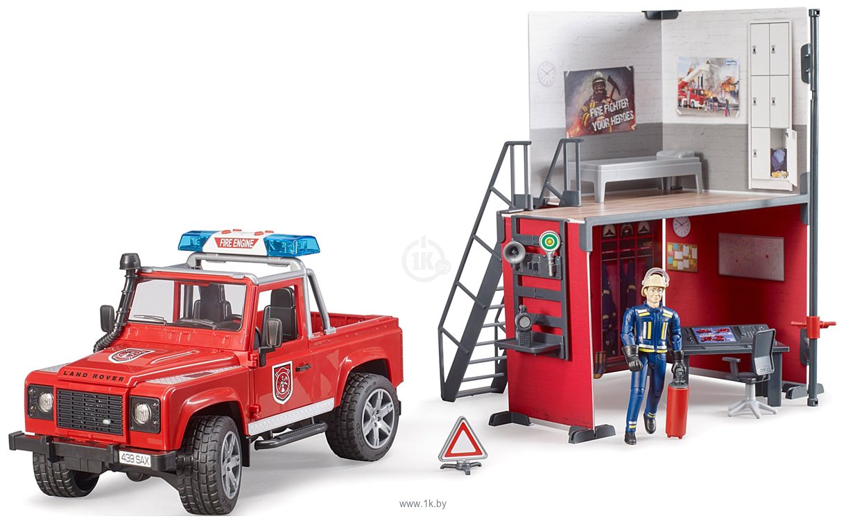 Фотографии Bruder Пожарная станция с джипом и фигуркой 62791
