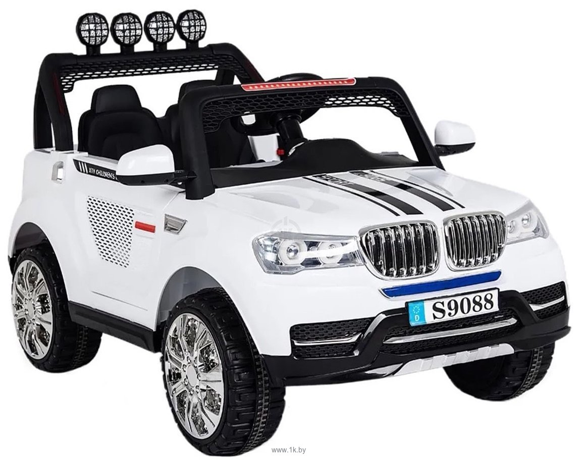 Фотографии RiverToys T005TT 4WD (белый)