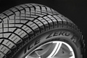 Pirelli Ice Zero Friction 235/50 R19 103H