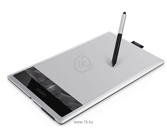 Фотографии Wacom Bamboo Fun Pen&Touch Medium (CTH-670S)