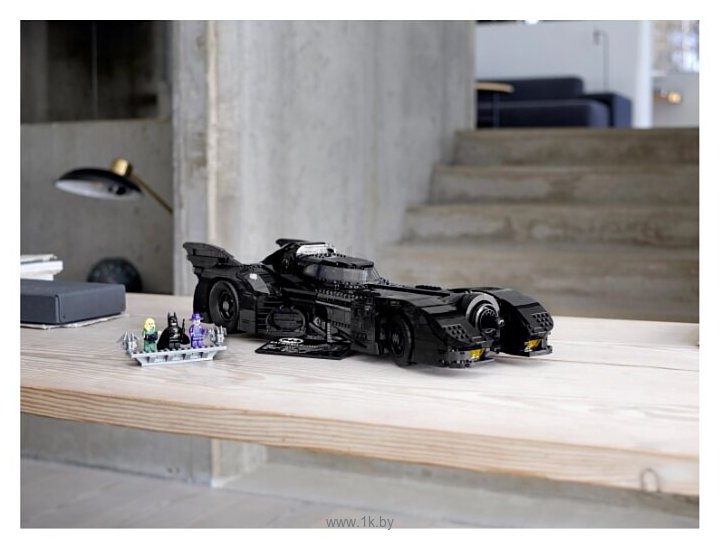 Фотографии LEGO DC Super Heroes 76139 1989 Batmobile