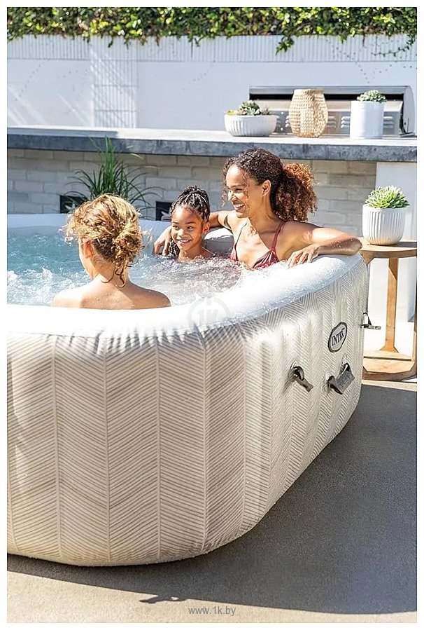 Фотографии Intex Chevron Deluxe 28472