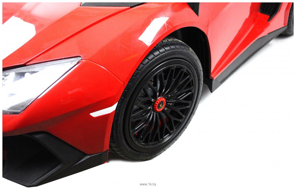 Фотографии RiverToys Lamborghini Aventador SV M777MM (красный)