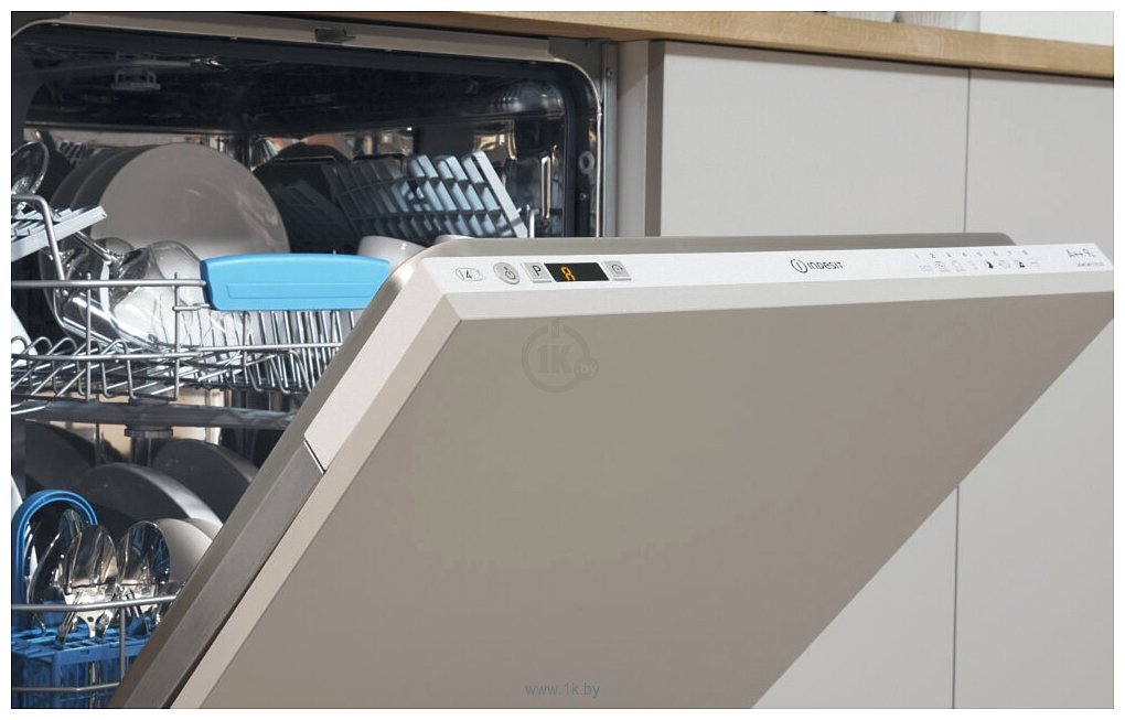 Фотографии Indesit DIFP 18T1 CA