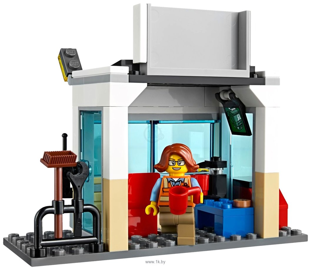 Фотографии LEGO City 60169 Грузовой терминал