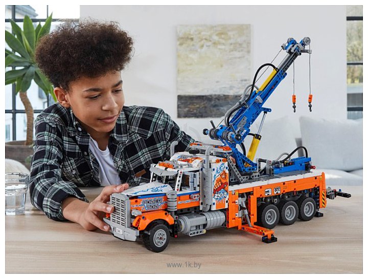 Фотографии LEGO Technic 42128 Грузовой эвакуатор