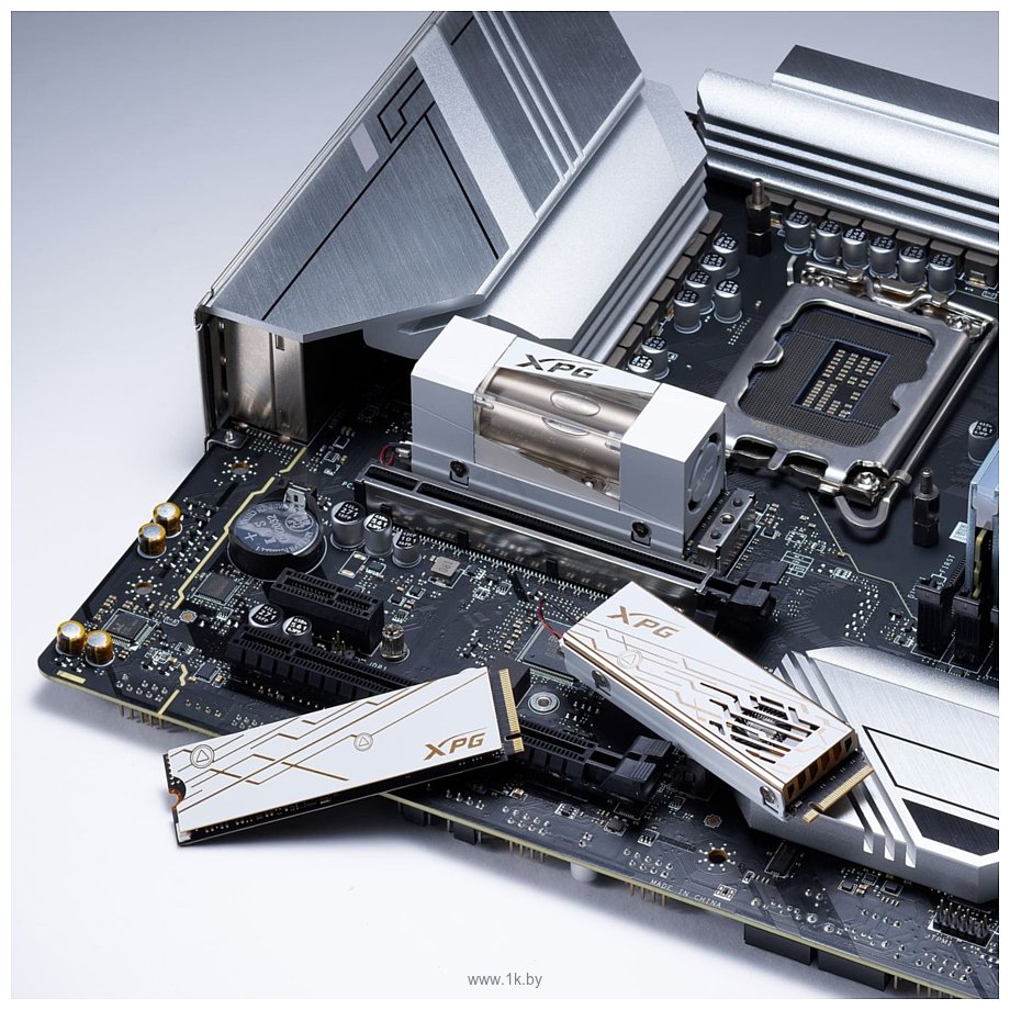 Фотографии ADATA XPG MARS 980 Blade 2TB SMAR-980B-2TCS