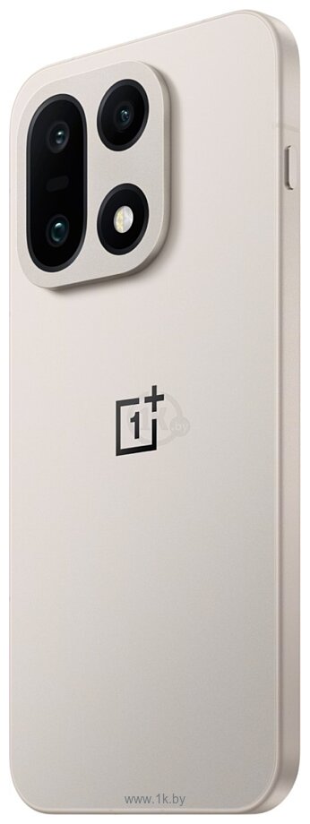 Фотографии OnePlus 15 16/512GB (китайская версия) Фотографии OnePlus 15 16/512GB (китайская версия)