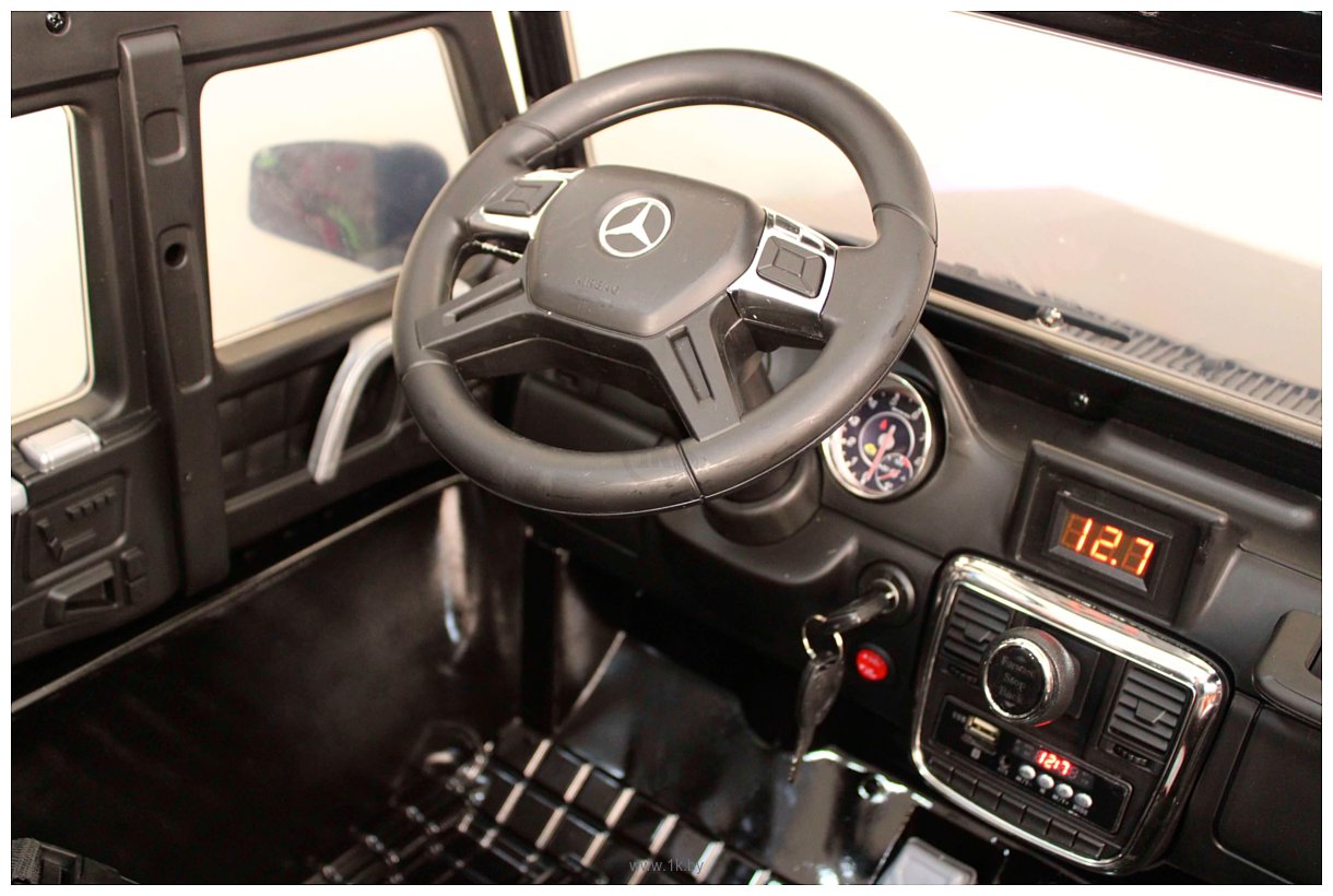 Фотографии RiverToys Mercedes-Benz G63 AMG 4WD X555XX (черный глянец)