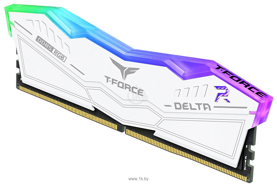 Фотографии Team Group T-Force Delta RGB FF4D532G6200HC38ADC01