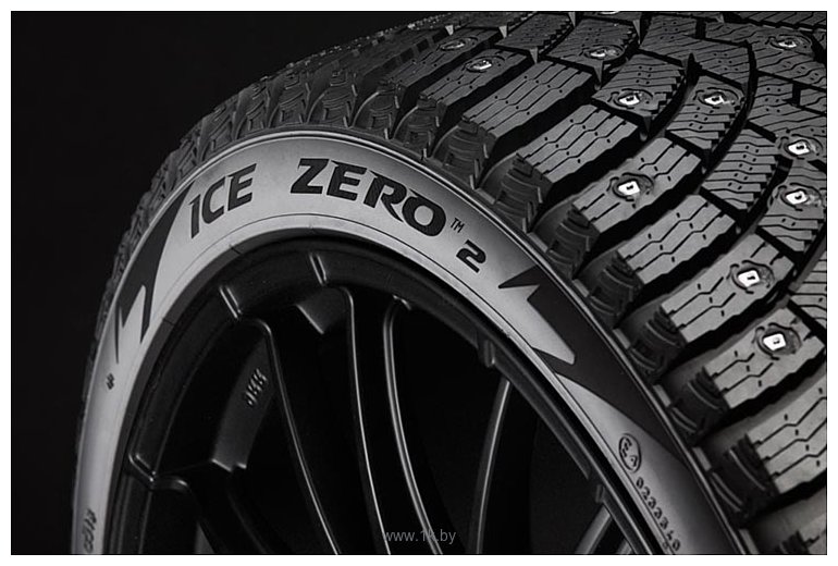 Фотографии Pirelli Scorpion Ice Zero 2 275/45 R20 110H RunFlat